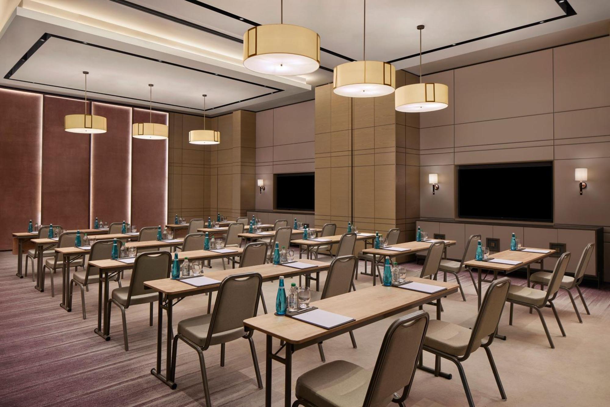 Jw Marriott Hotel Istanbul Marmara Sea Exterior foto Meeting room